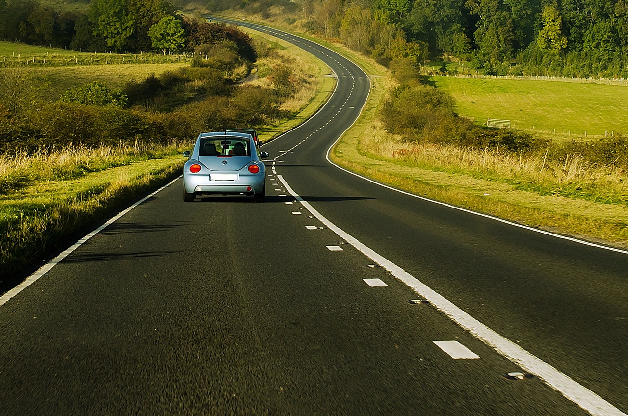 Autofahren im Alter.  Hinweise zur eigenen Sicherheit und die der anderen